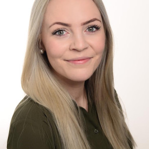 C:\fakepath\Lisa Schmidt_2022.jpg